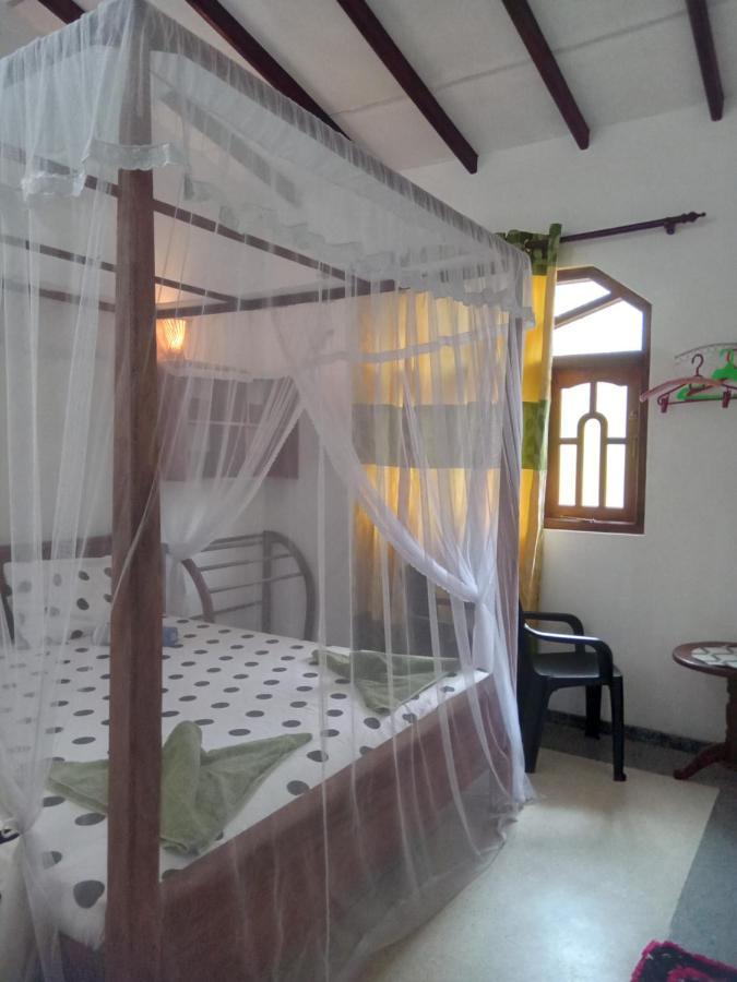 New Chili Lodge Mirissa Ngoại thất bức ảnh