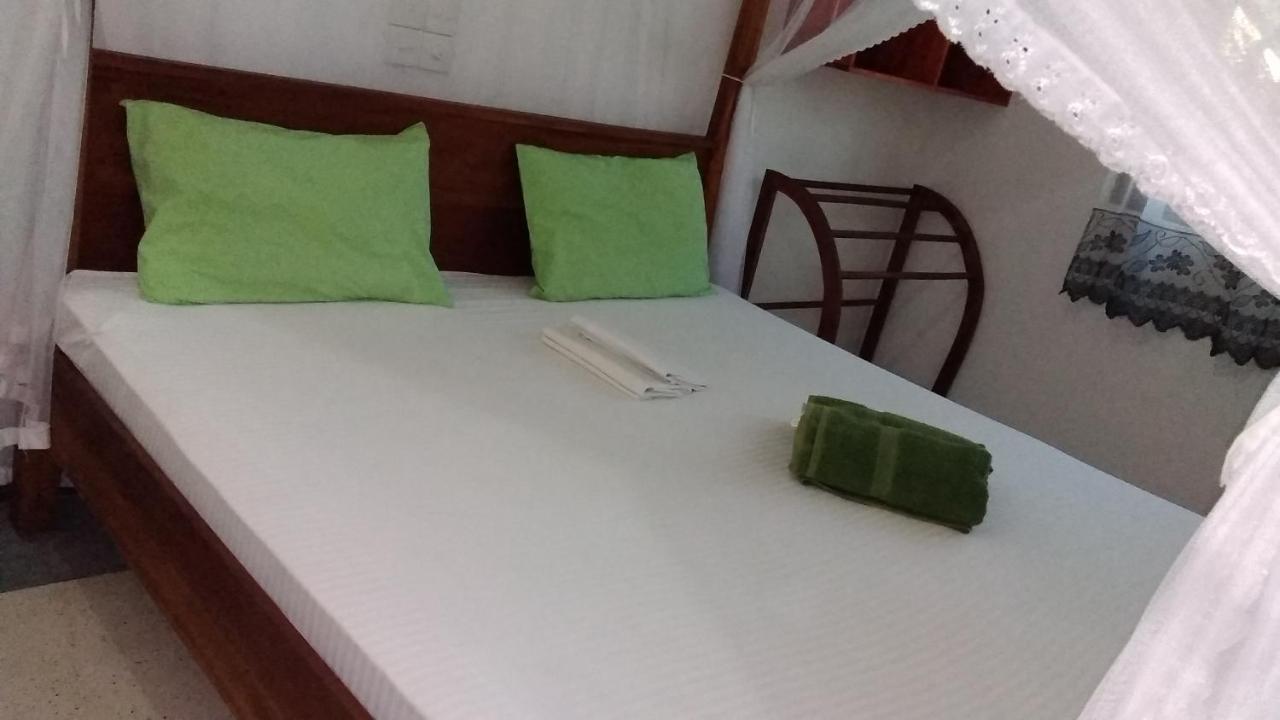 New Chili Lodge Mirissa Ngoại thất bức ảnh